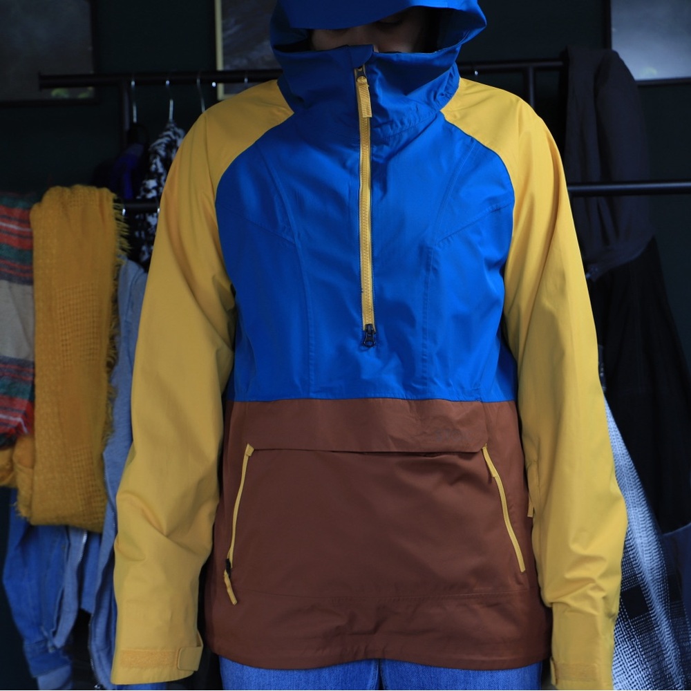 Blue and Yellow Women's Ski Lightweight Jacket